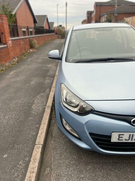 Used Hyundai i20 2013 for sale - 76122993: Photo 7