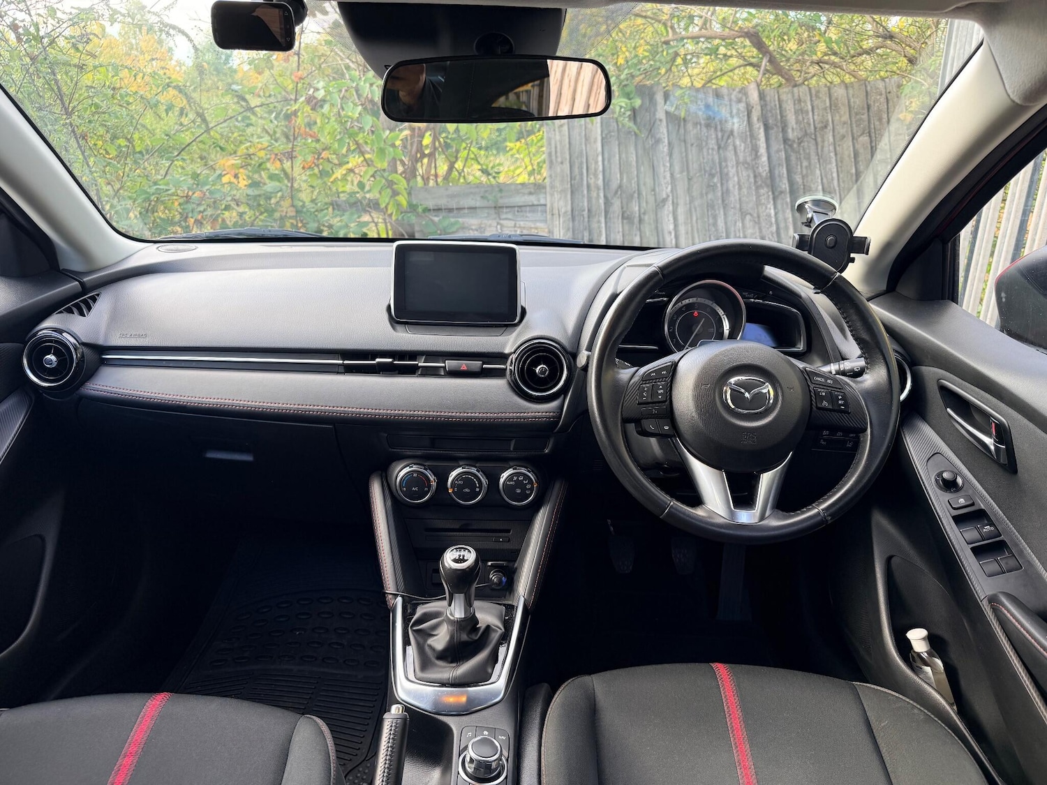 Used Mazda Mazda2 2015 for sale - 76703631: Photo 23