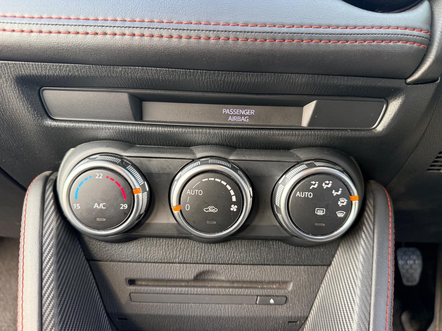 Used Mazda Mazda2 2015 for sale - 76703631: Photo 27