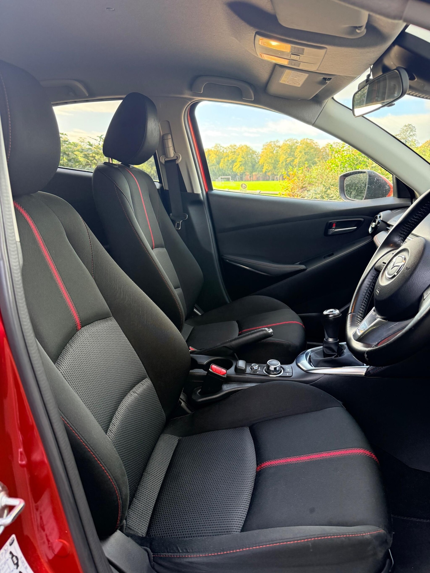 Used Mazda Mazda2 2015 for sale - 76703631: Photo 34