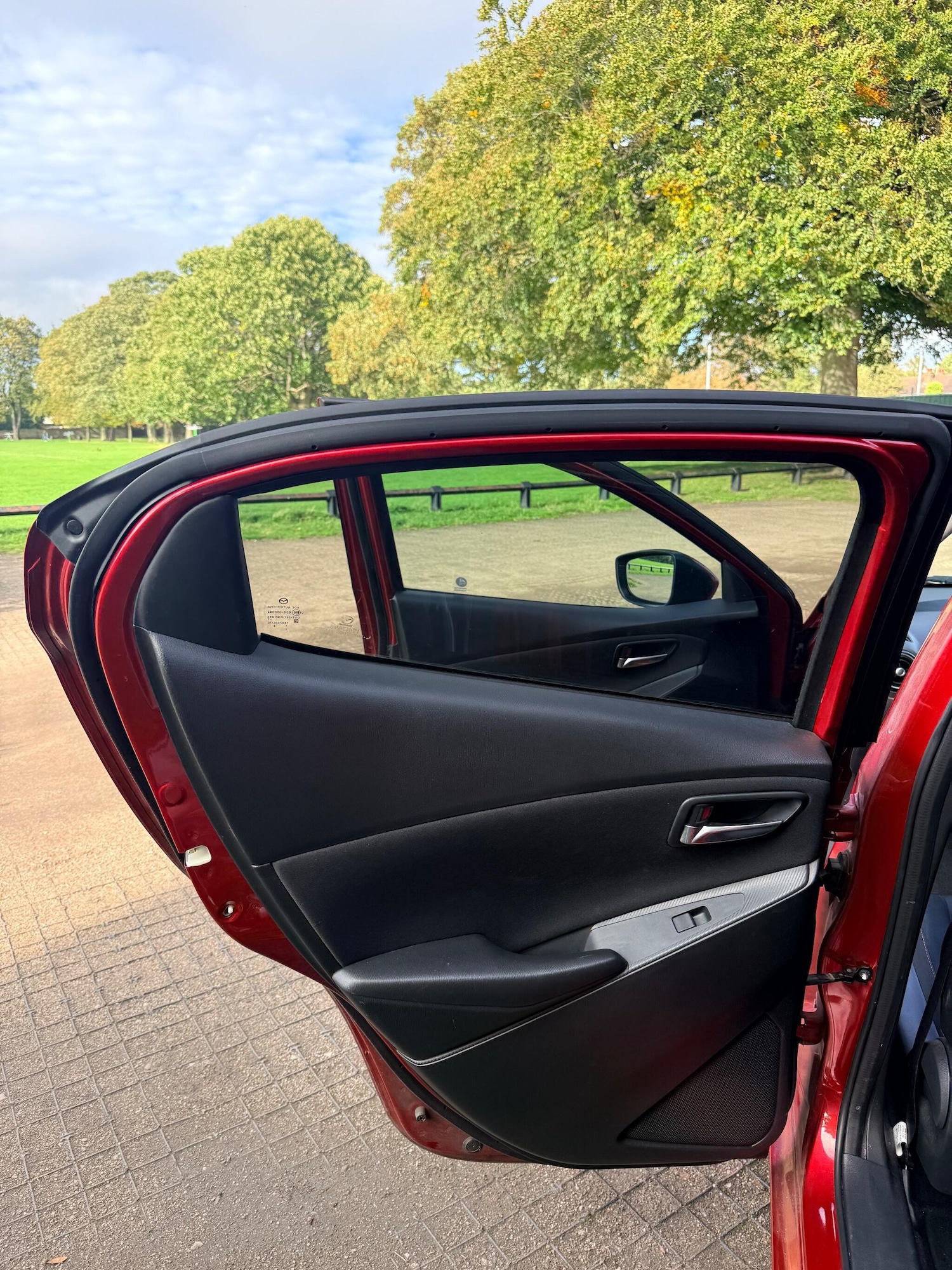 Used Mazda Mazda2 2015 for sale - 76703631: Photo 41