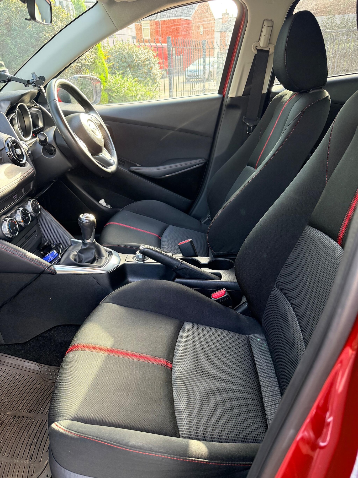 Used Mazda Mazda2 2015 for sale - 76703631: Photo 48