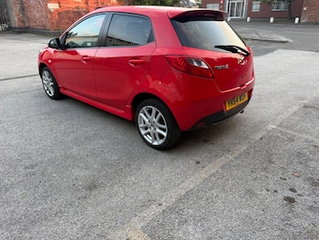 Used Mazda Mazda2 2015 for sale - 78988785: Photo