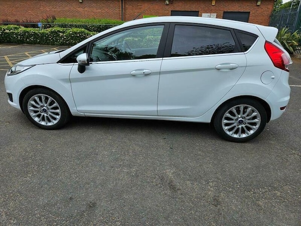 Used Ford Fiesta 2014 for sale - 75647028: Photo 2