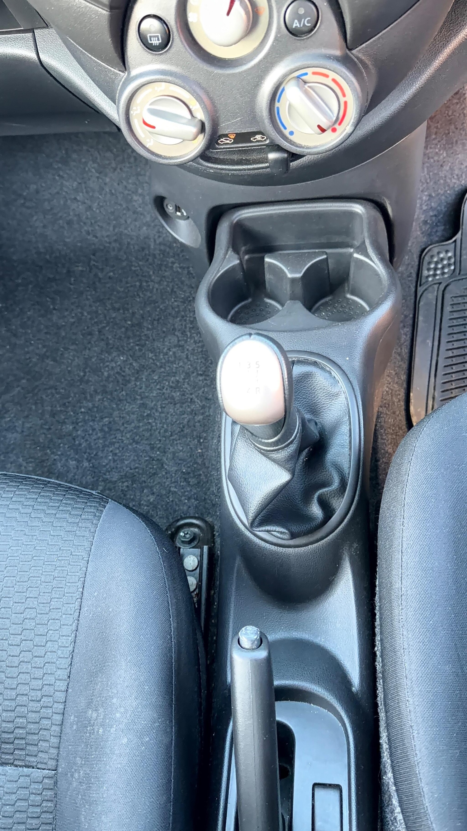 Used Nissan Micra 2011 for sale - 77054131: Photo 14