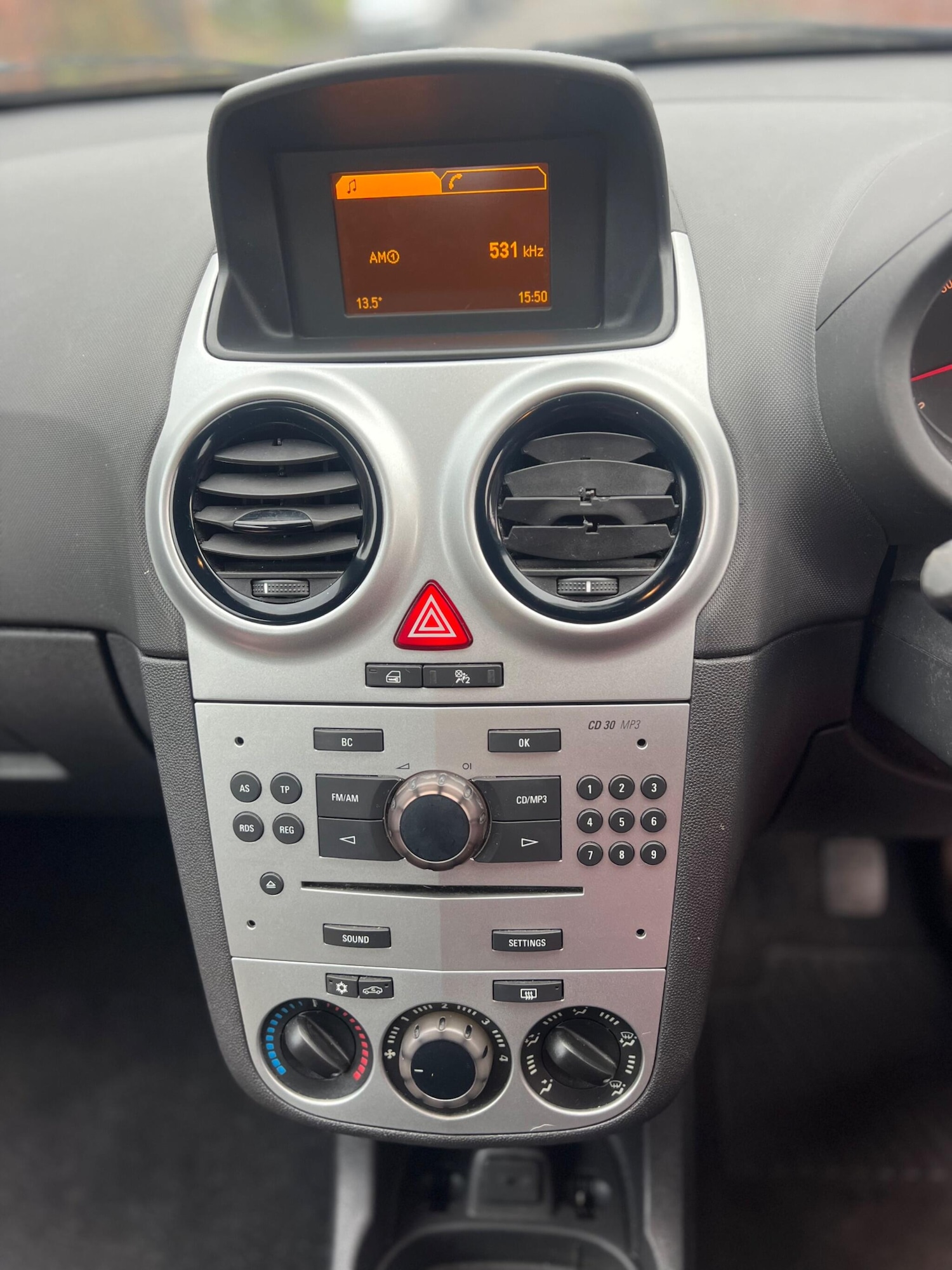 Used Vauxhall Corsa 2011 for sale - 76703622: Photo 18