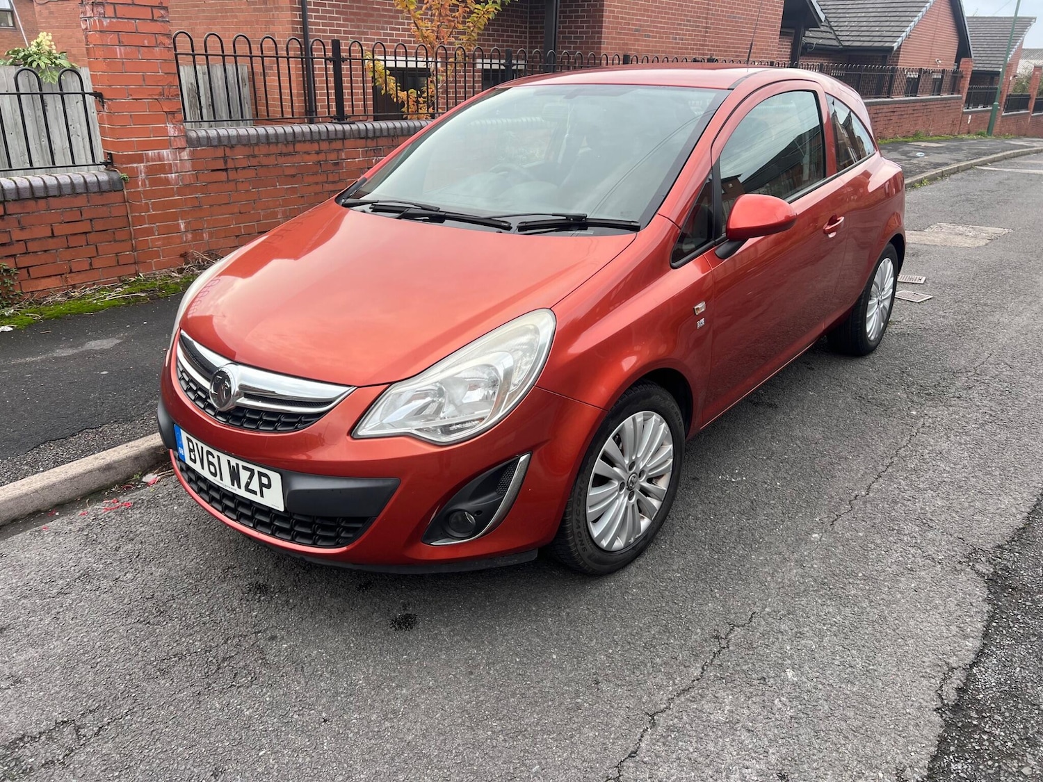 Used Vauxhall Corsa 2011 for sale - 76703622: Photo 3