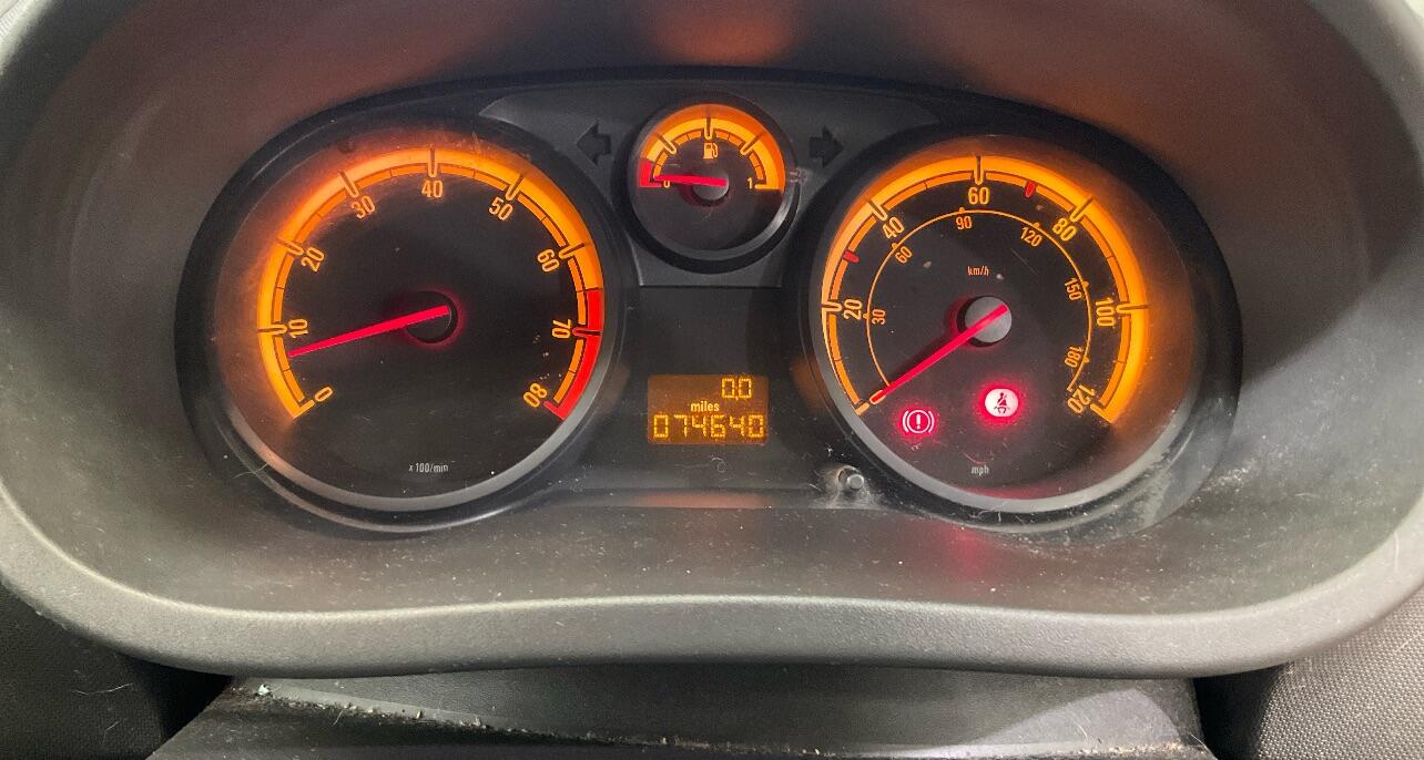 Used Vauxhall Corsa 2011 for sale - 76703622: Photo 30