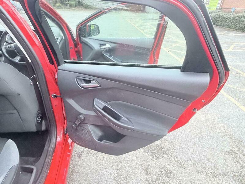 Used Ford Focus for sale - 77738125: Photo 53