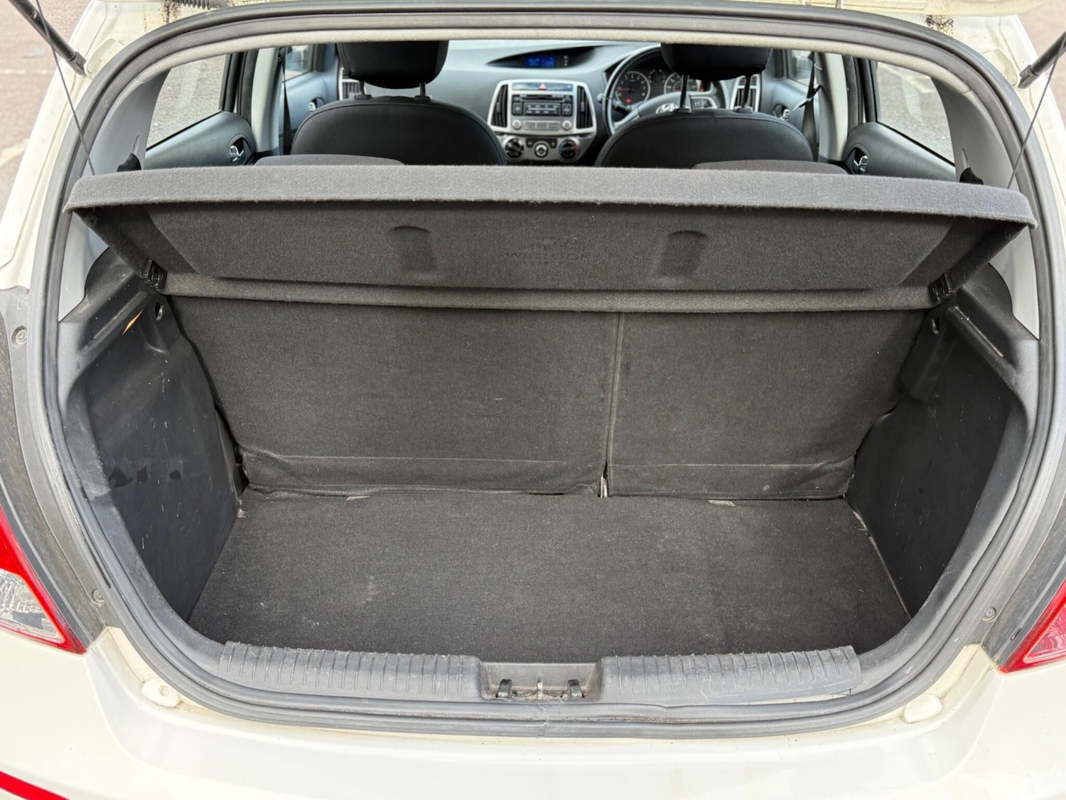 Used Hyundai i20 2014 for sale - 77710057: Photo 33