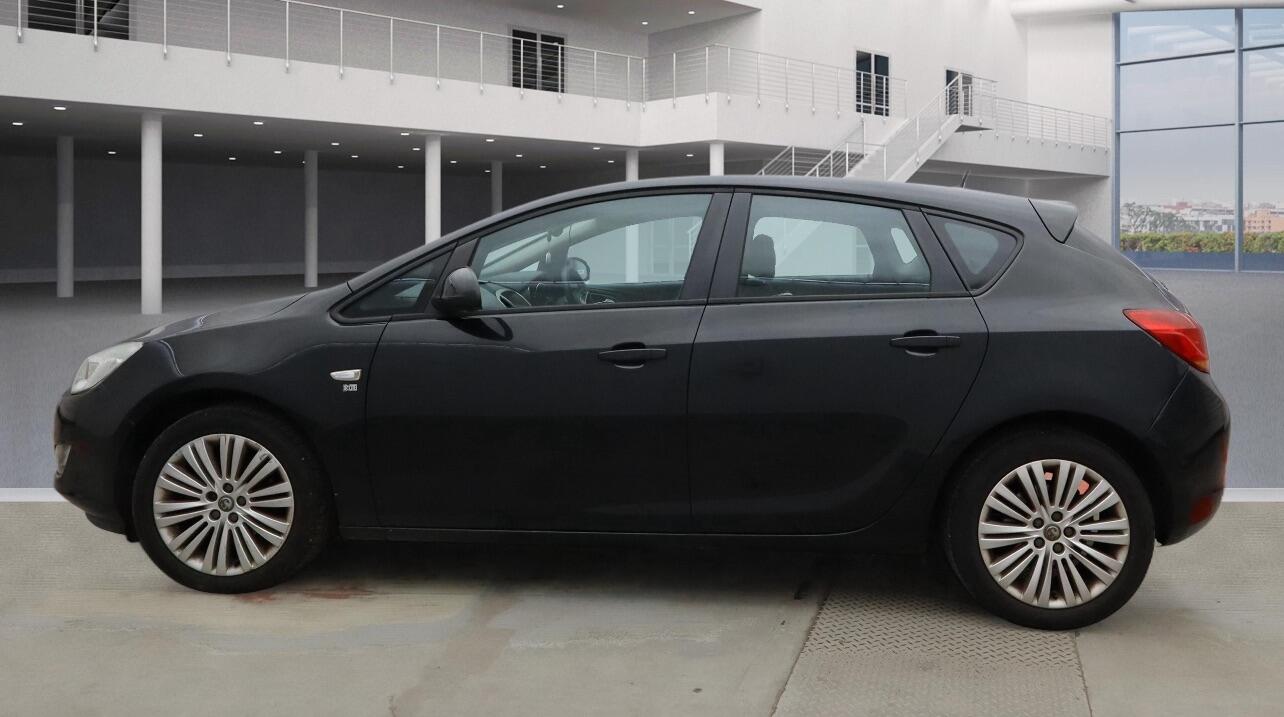 Used Vauxhall Astra for sale - 77496603: Photo 6