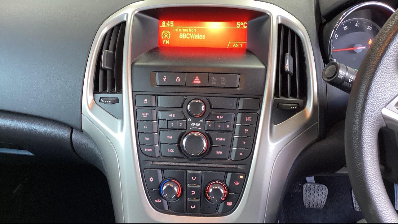 Used Vauxhall Astra for sale - 77496603: Photo 9