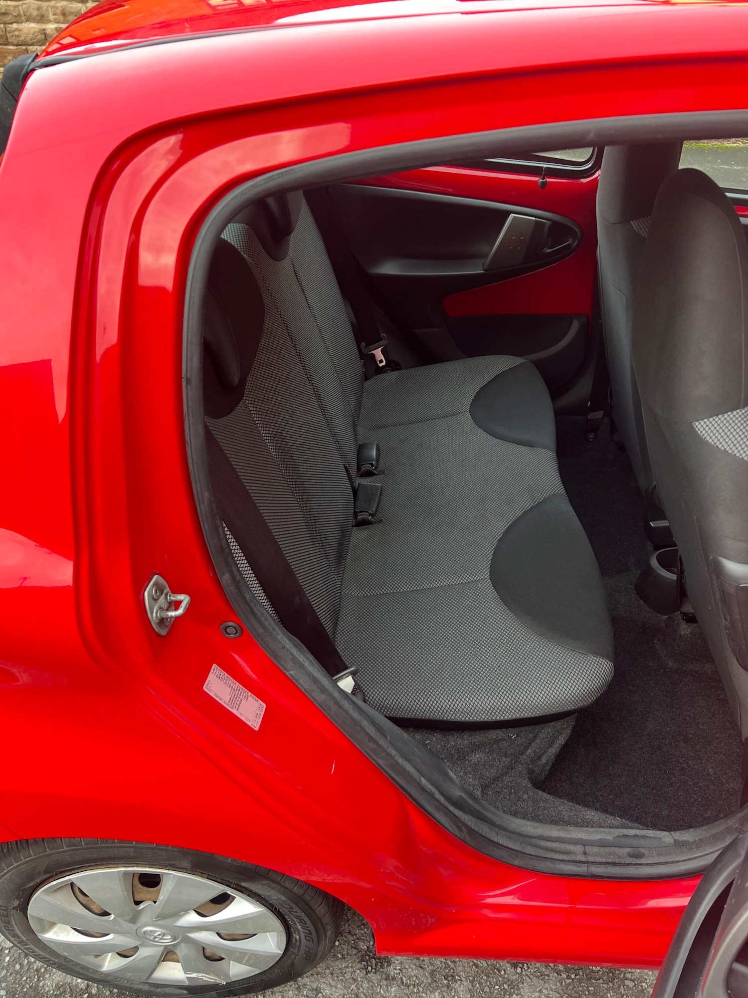 Used Toyota AYGO 2014 for sale - 77016206: Photo 10