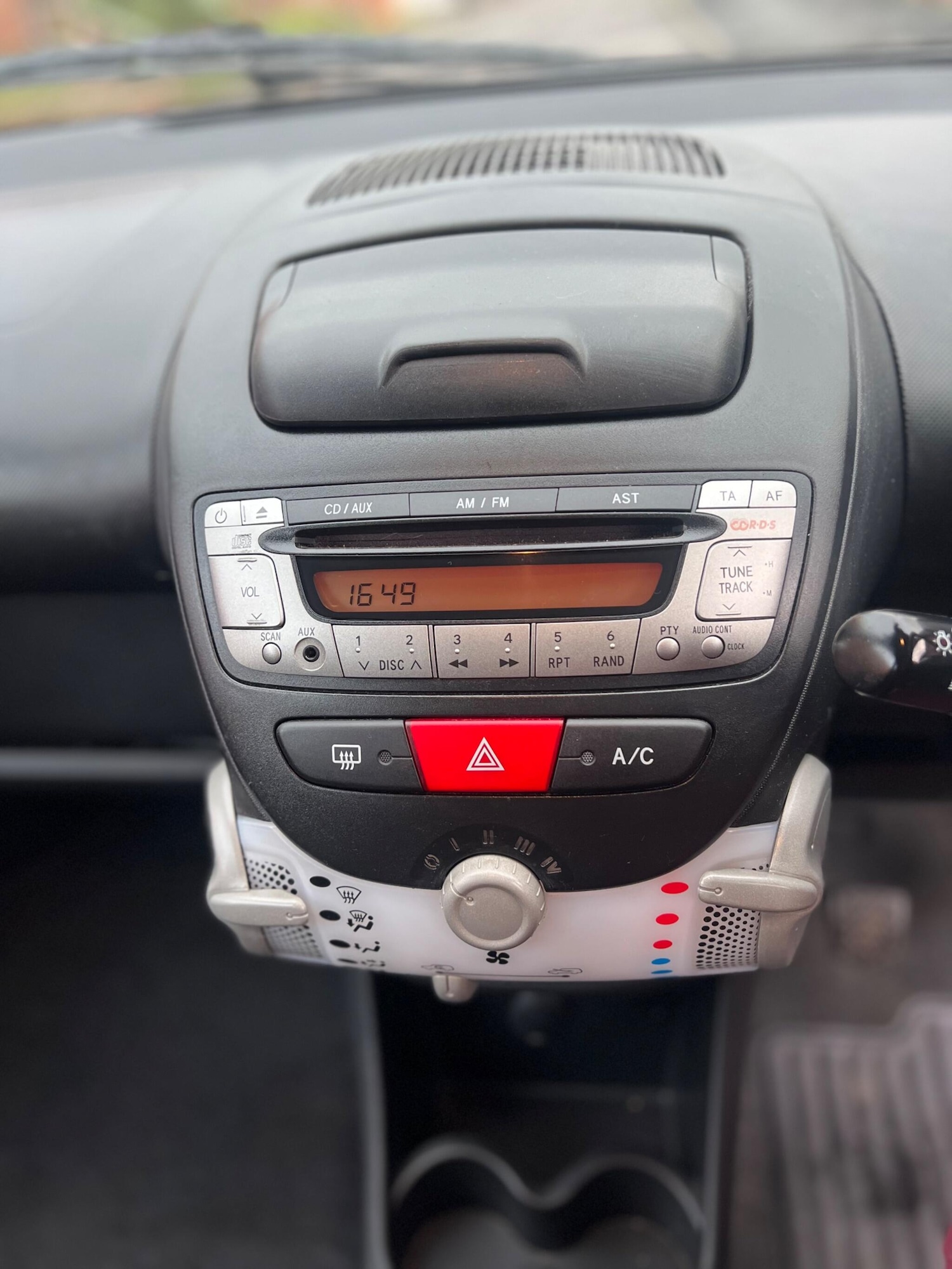 Used Toyota AYGO 2014 for sale - 77016206: Photo 27