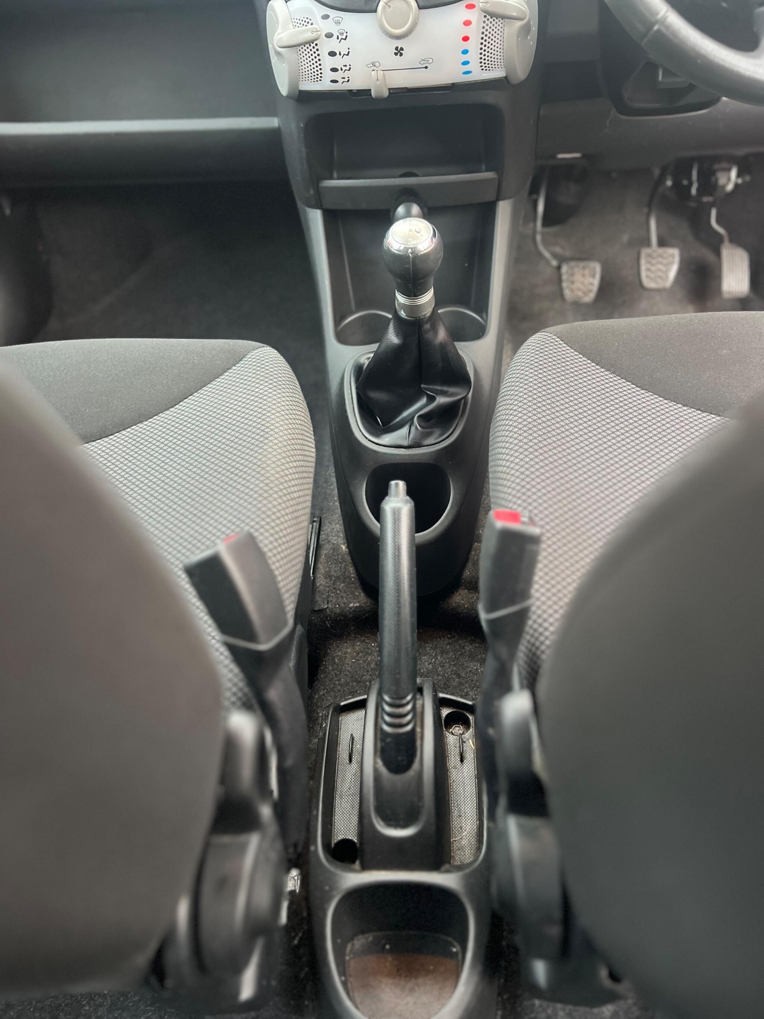 Used Toyota AYGO 2014 for sale - 77016206: Photo 8