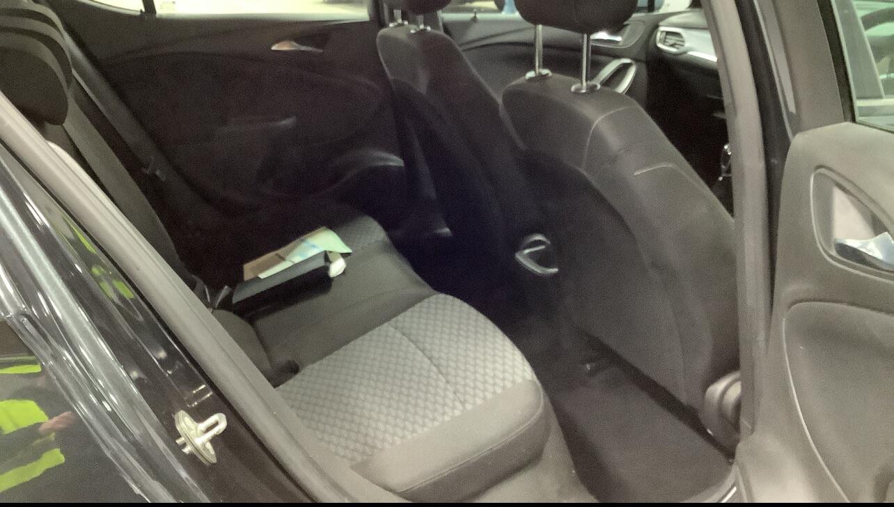 Used Vauxhall Astra for sale - 77468057: Photo 7