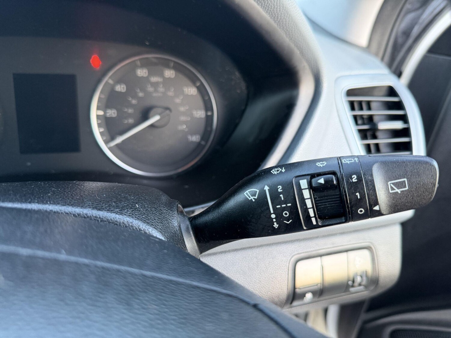 Used Hyundai i20 2015 for sale - 77939302: Photo 17