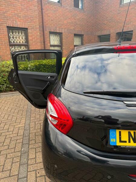 Used Peugeot 208 2014 for sale - 75657476: Photo 13