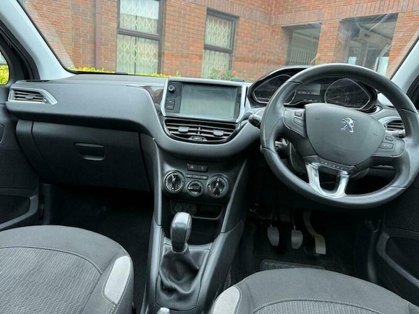 Used Peugeot 208 2014 for sale - 75657476: Photo 17