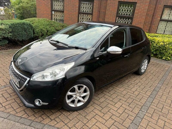 Used Peugeot 208 2014 for sale - 75657476: Photo 6