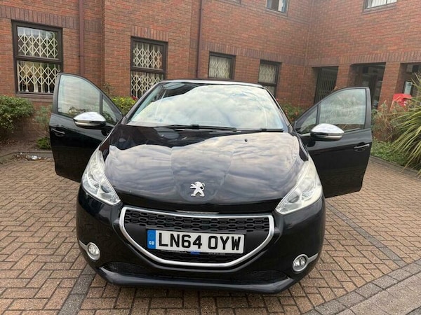 Used Peugeot 208 2014 for sale - 75657476: Photo 8