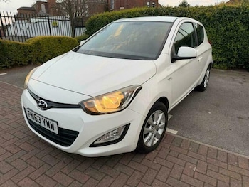 Used Hyundai i20 2013 for sale - 78492066: Photo