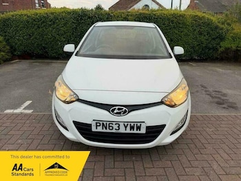 Used Hyundai i20 2013 for sale - 78492066: Photo