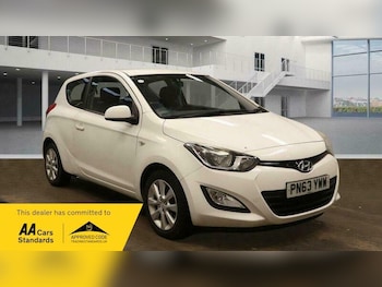Used Hyundai i20 2013 for sale - 78156744: Photo