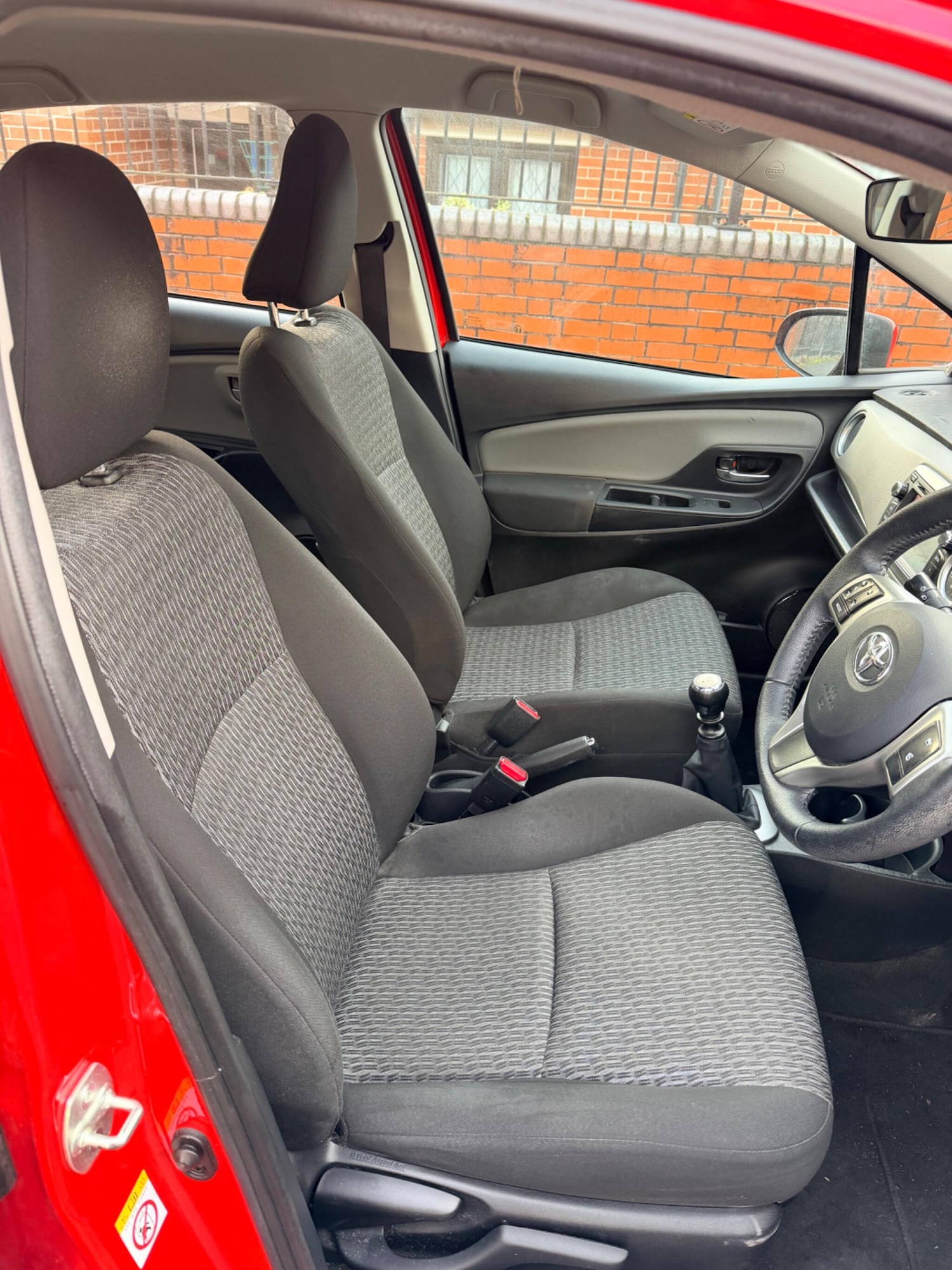 Used Toyota Yaris 2013 for sale - 77982230: Photo 15