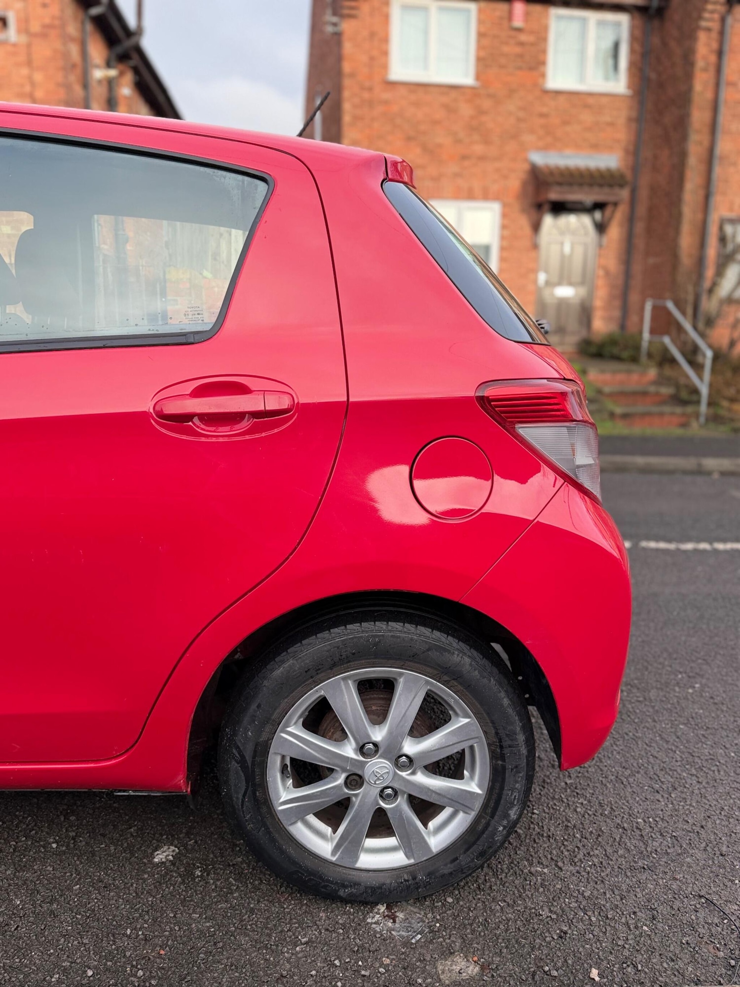 Used Toyota Yaris 2013 for sale - 77982230: Photo 25