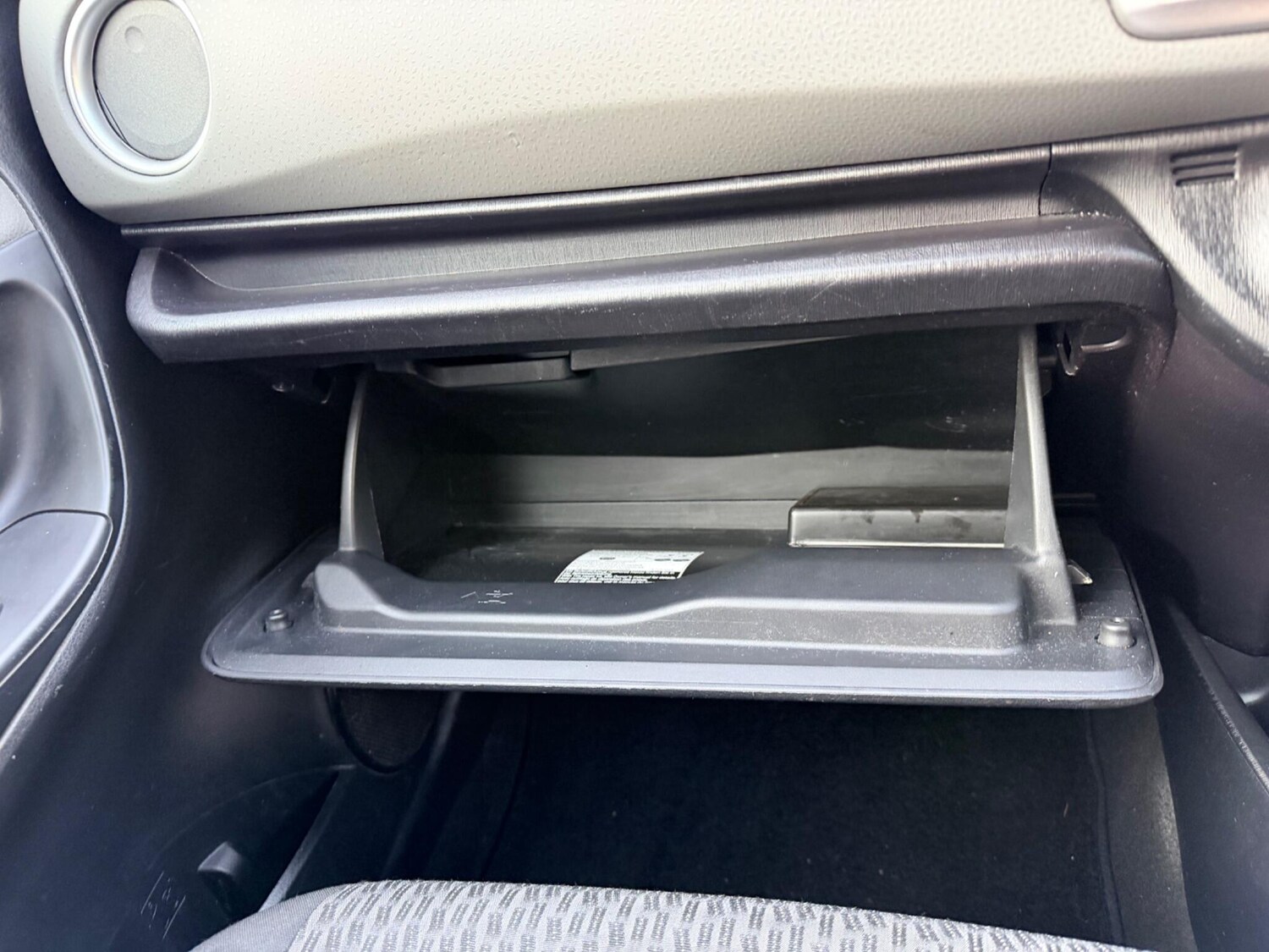 Used Toyota Yaris 2013 for sale - 77982230: Photo 34