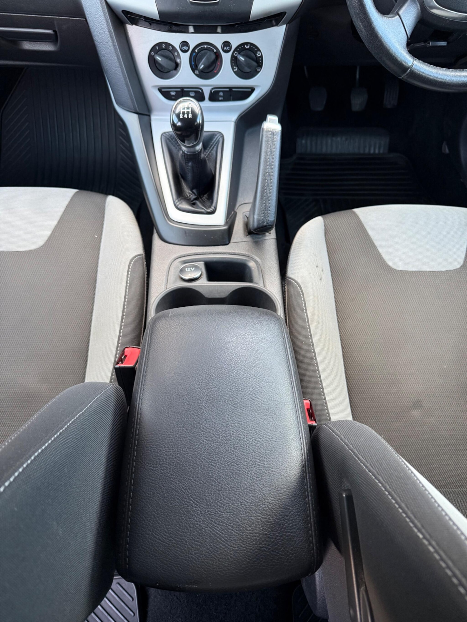 Used Ford Focus 2013 for sale - 76700903: Photo 25