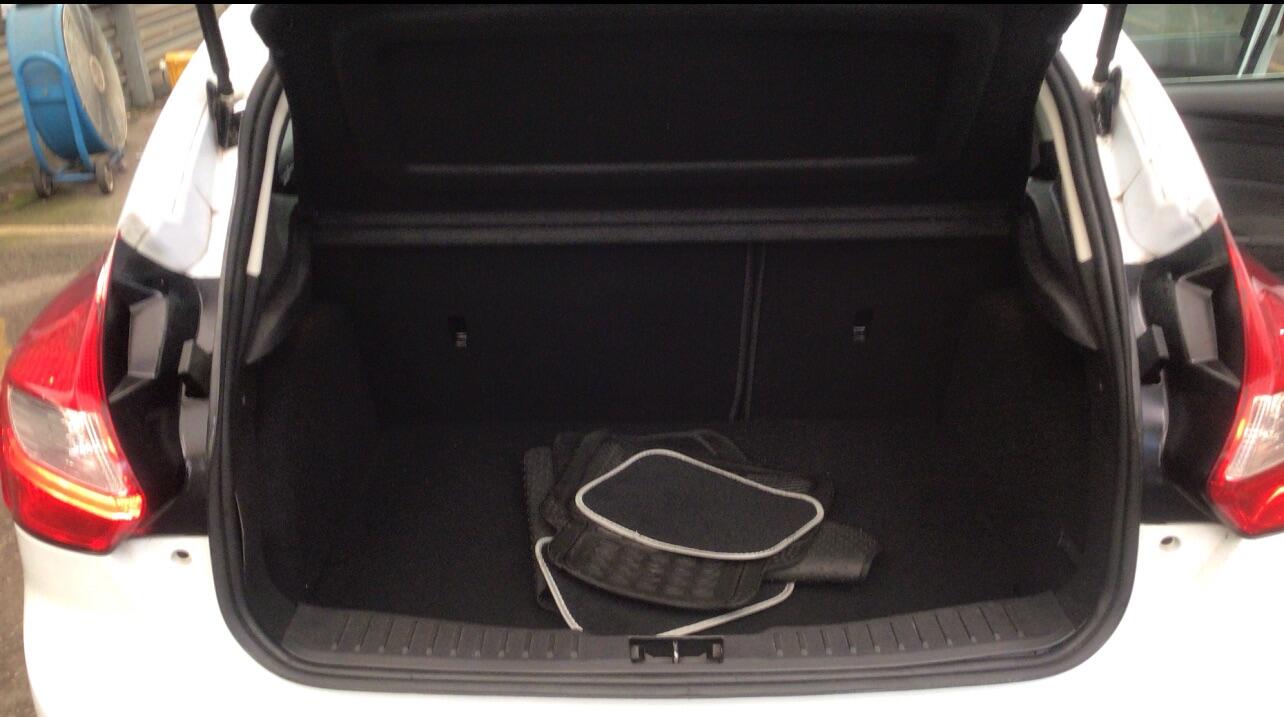 Used Ford Focus 2011 for sale - 77882250: Photo 7