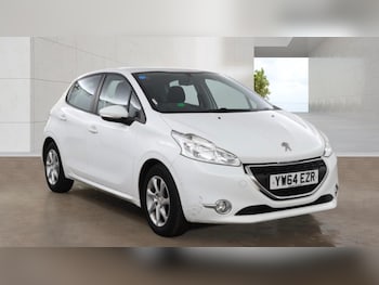 Used Peugeot 208 2015 for sale - 78388157: Photo