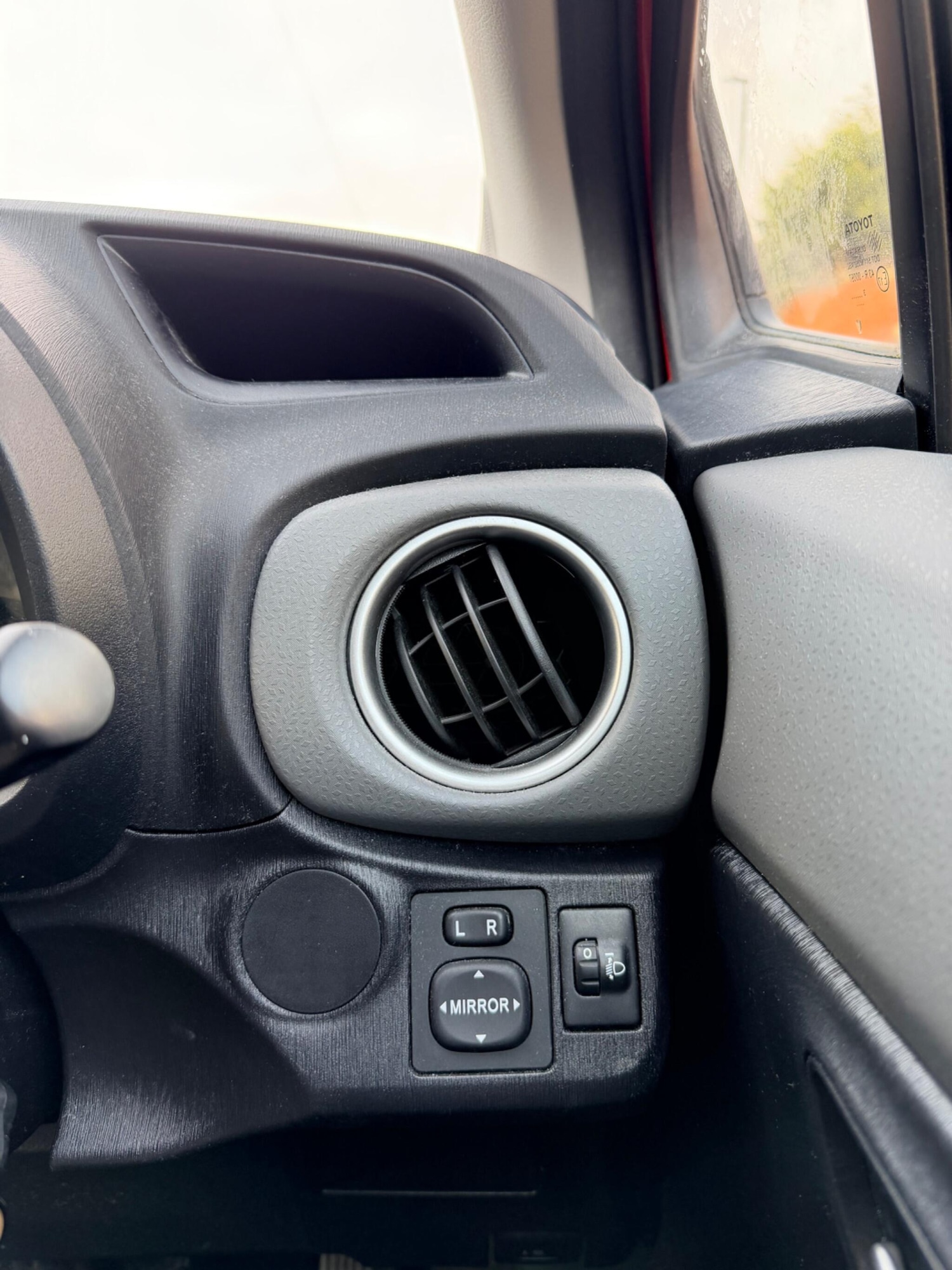 Used Toyota Yaris for sale - 77705142: Photo 19