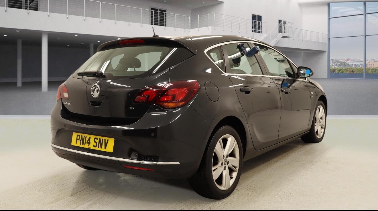 Used Vauxhall Astra 2014 for sale - 77564636: Photo 4