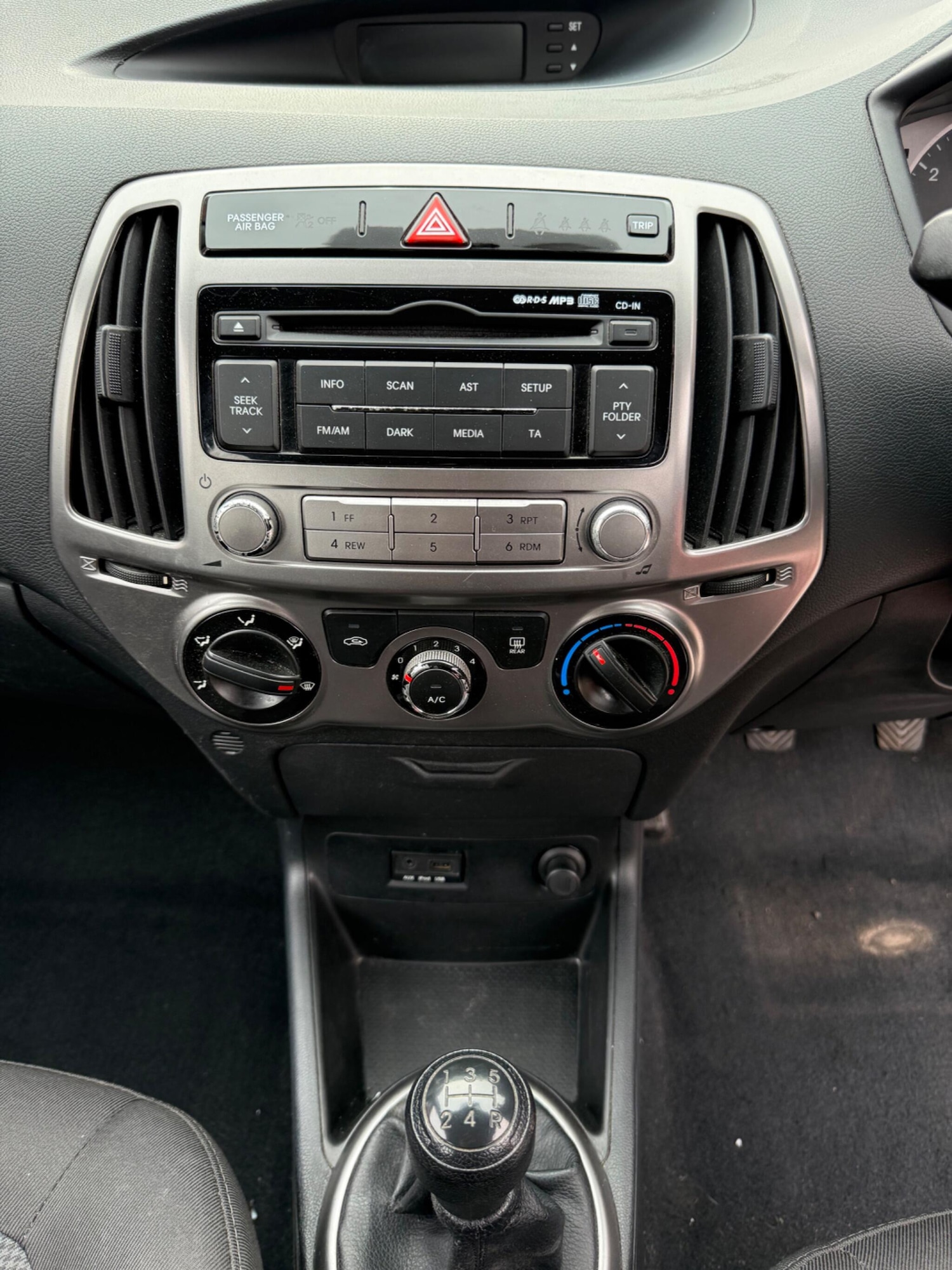 Used Hyundai i20 2013 for sale - 78127844: Photo 27