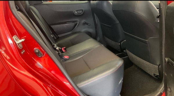 Used Toyota Yaris 2011 for sale - 76121610: Photo 6