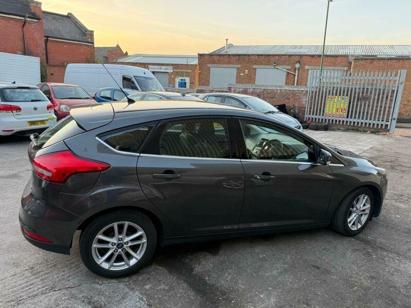 Used Ford Focus 2015 for sale - 78220218: Photo 11