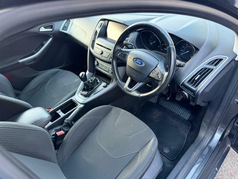Used Ford Focus 2015 for sale - 78220218: Photo 16