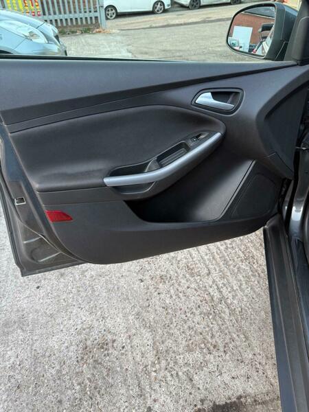 Used Ford Focus 2015 for sale - 78220218: Photo 23