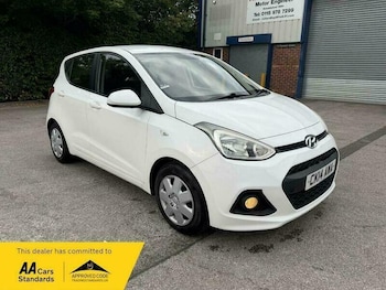 Used Hyundai i10 2014 for sale - 79268195: Photo
