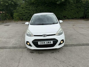 Used Hyundai i10 2014 for sale - 79268195: Photo