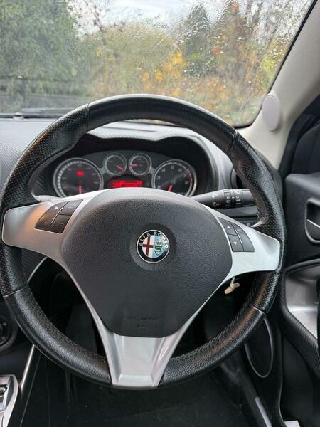 Used Alfa Romeo MiTo 2010 for sale - 76703618: Photo 16