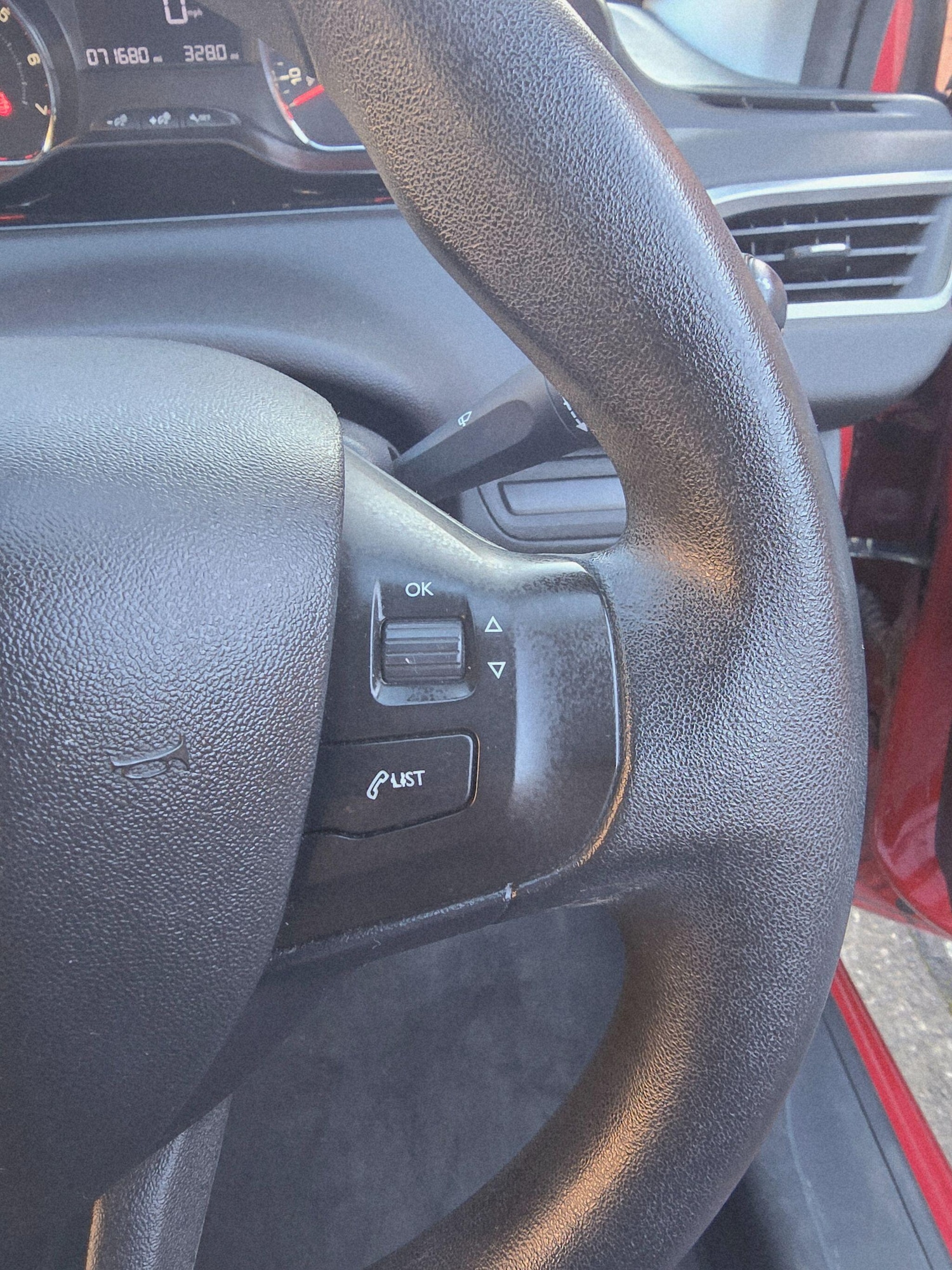 Used Peugeot 208 2014 for sale - 77066660: Photo 17