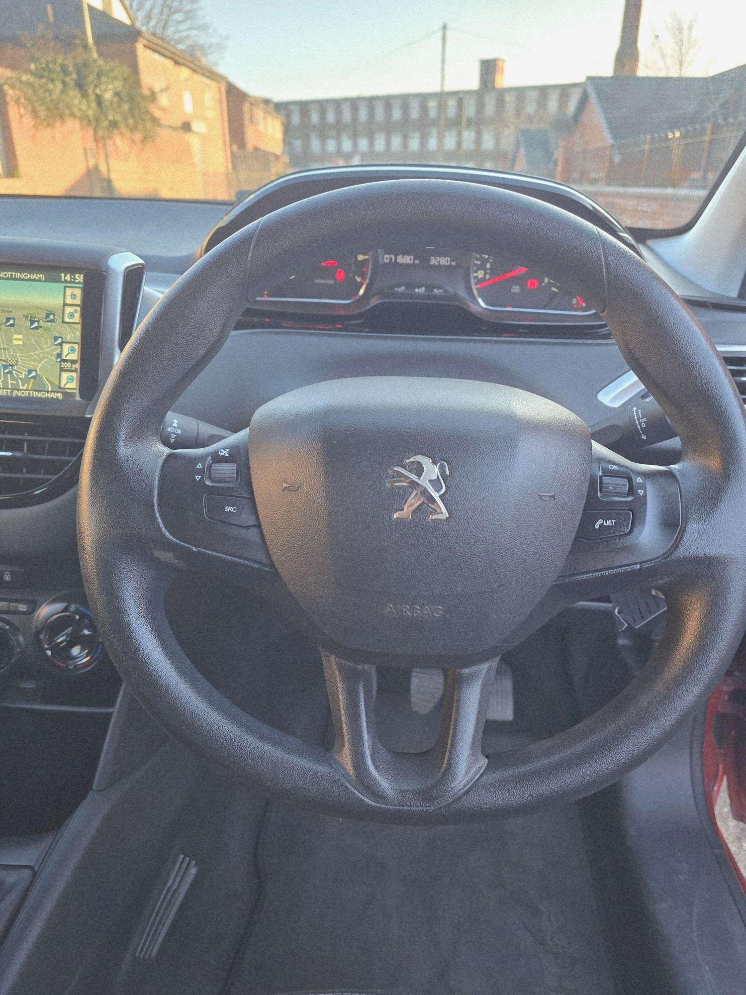 Used Peugeot 208 2014 for sale - 77066660: Photo 24