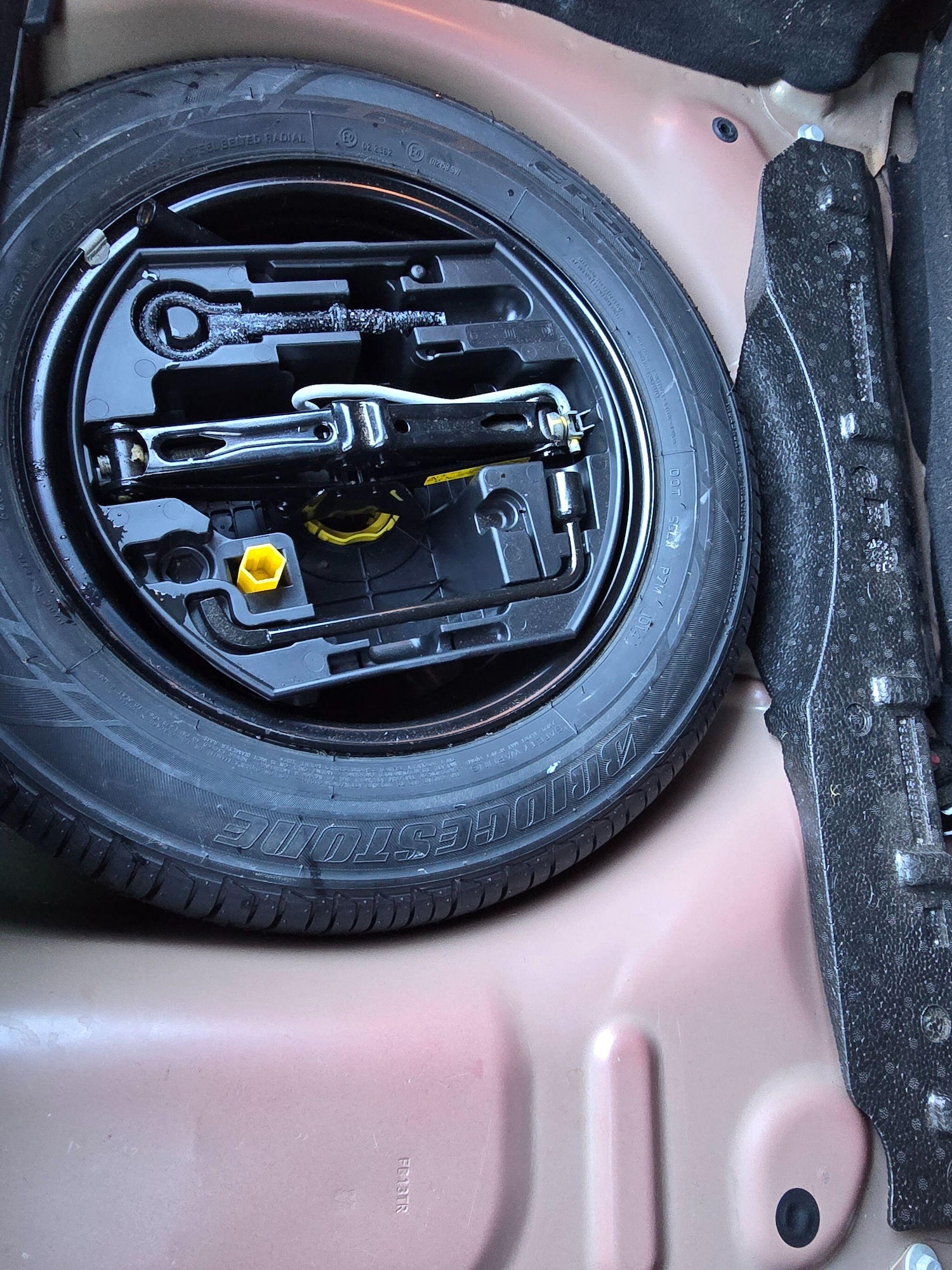 Used Peugeot 208 2014 for sale - 77066660: Photo 31