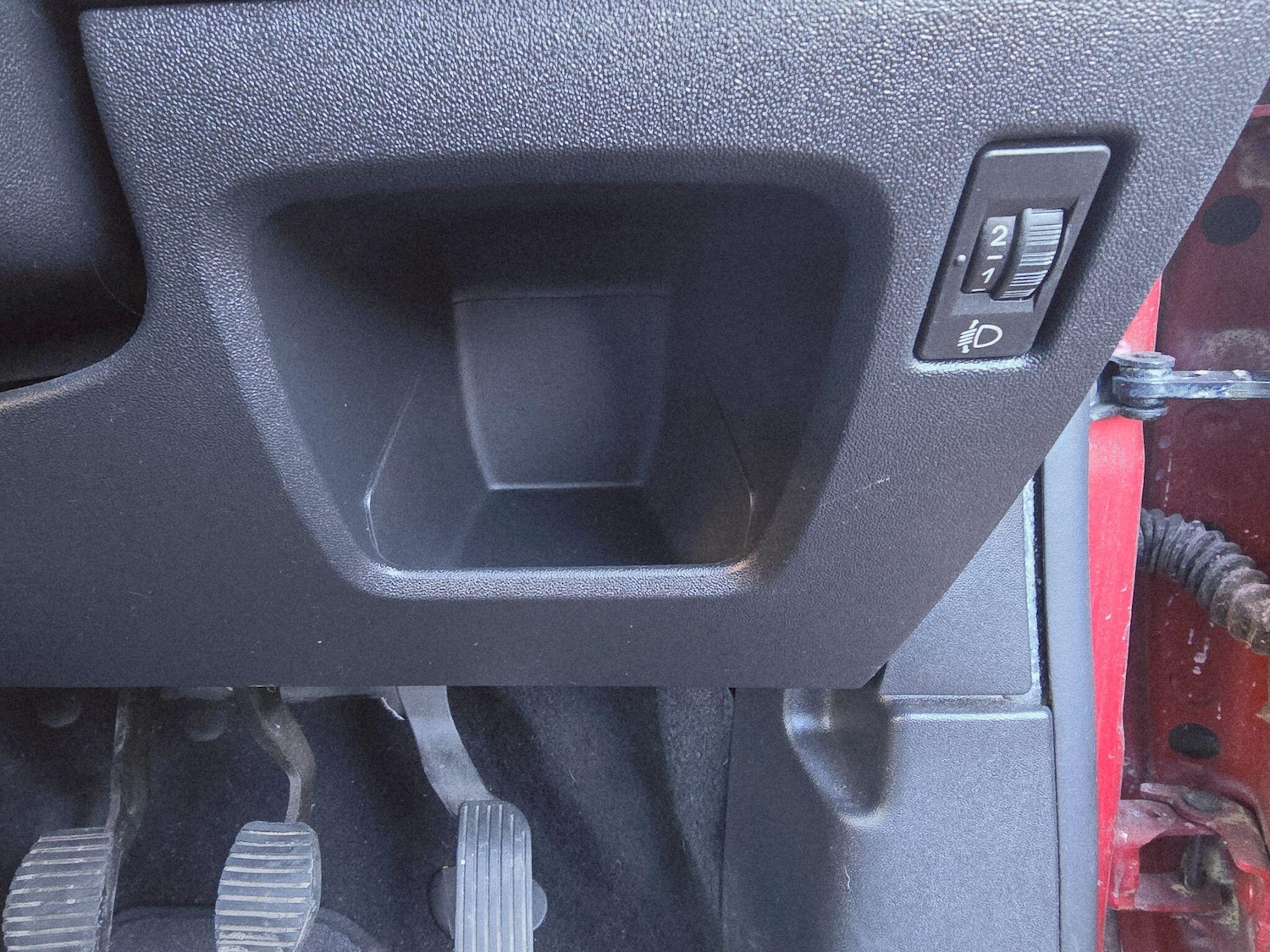 Used Peugeot 208 2014 for sale - 77066660: Photo 44