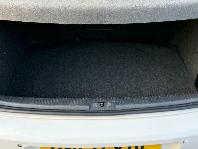 Used Volkswagen Golf 2010 for sale - 77645820: Photo 36