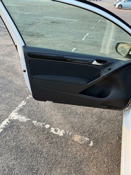 Used Volkswagen Golf 2010 for sale - 77645820: Photo 51